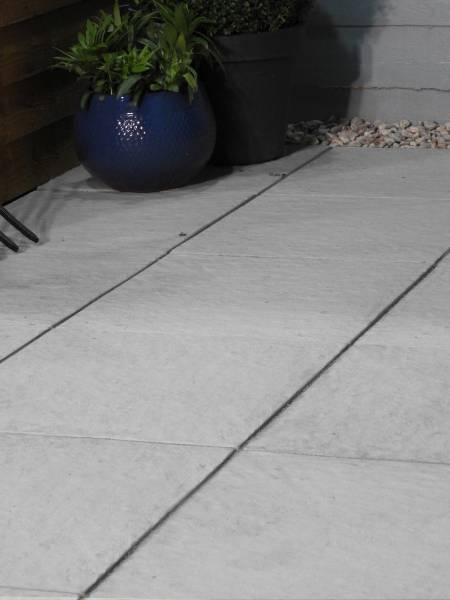 Stamford Ultra Flag Paving