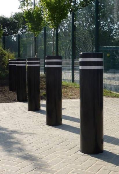 RhinoGuard 75/40 Shallow Mount Protective PAS Rated Bollard – Ferrocast