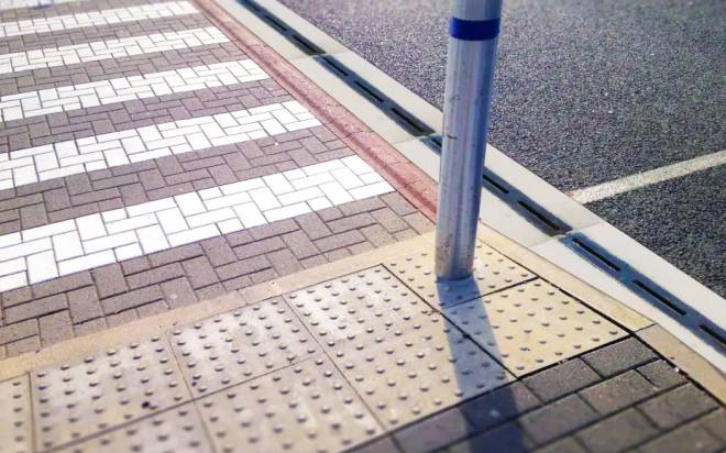 BRADSTONE Safeticurb - Drainage Channels