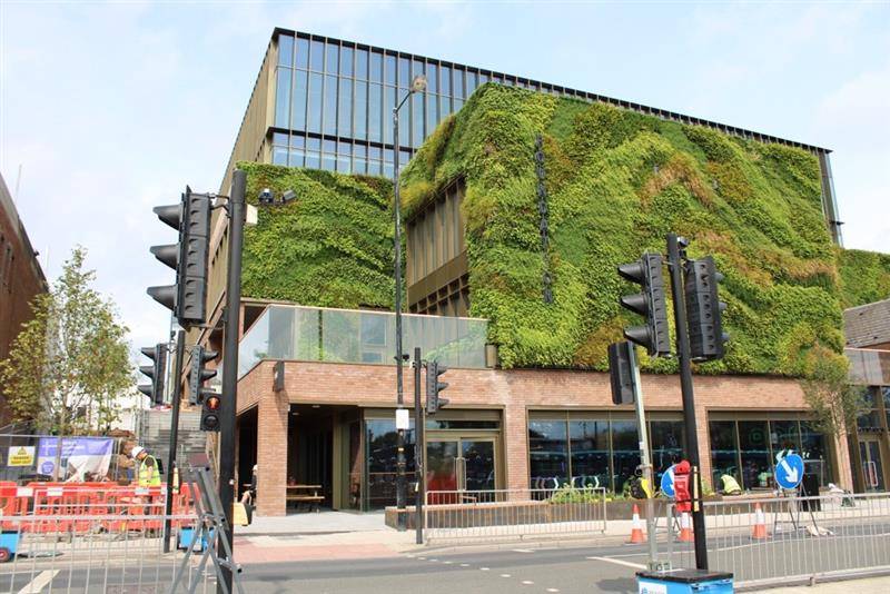 Lane 7: Stamford Quarter