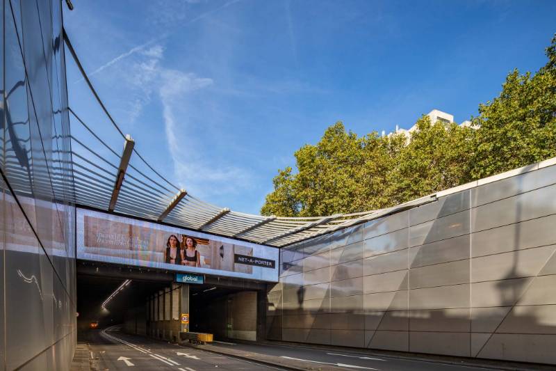 Curved Solar Shade System at Hyde Park Corner Underpass