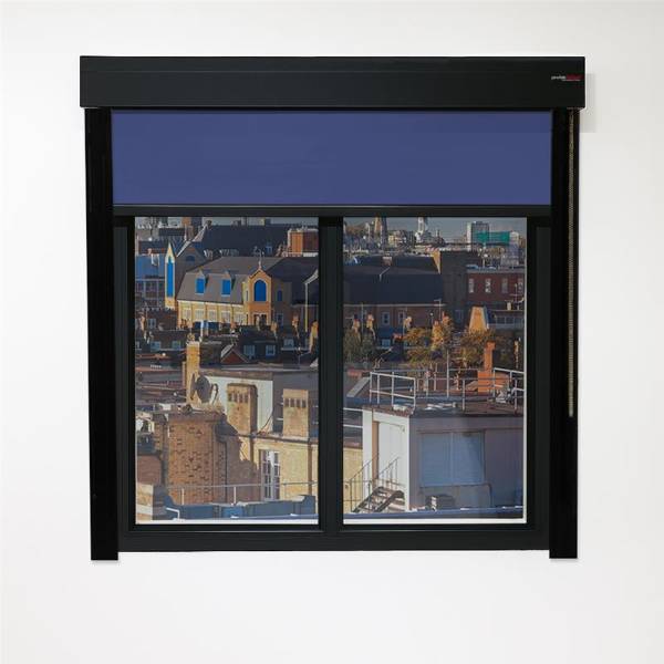 YewdaleDefiant® C40 Cassetted roller blind with sidewinder mechanism and side channels