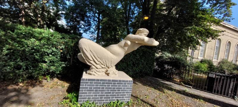 The Leaning Woman Statue, Hammersmith, London