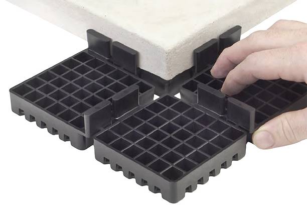 PAVE-EL Pedestal System - Roof Paver