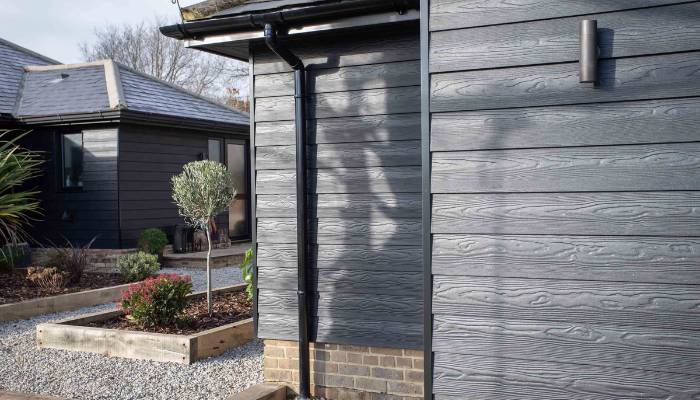 Renovated Westerham farmhouse clad with Cedral Facades