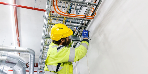 Konsten att hinna klart elinstallationen i tid