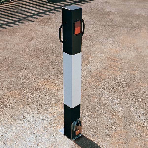 Heavy Duty Removable Bollard