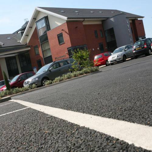 Porous asphalt for car park at community hub