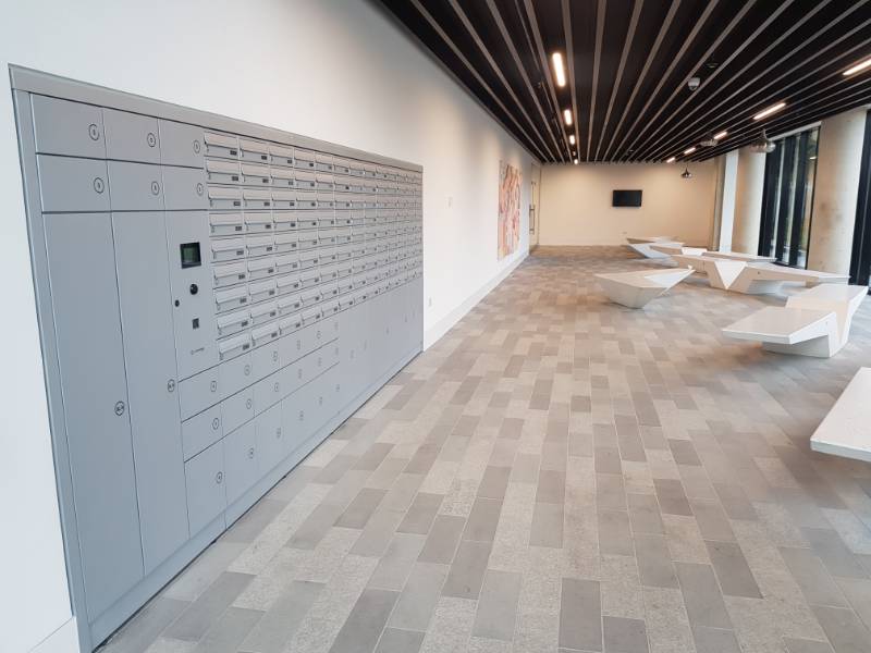 Bollo Lane London - MySmarBox - Electronic Parcel Lockers