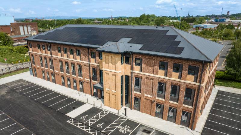 Hollinwood Business Park - Marley SolarTile®