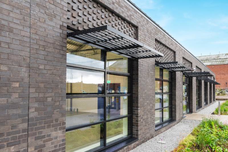 Case Study – Twinfix Enhances MasterChef’s New Birmingham Studio with Bespoke Brise Soleil and Canopy Solutions