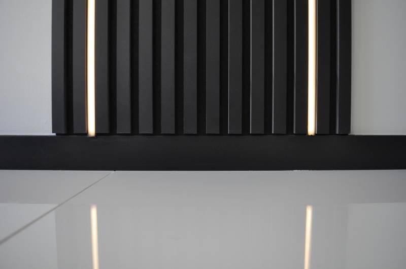 Slatted wall and ceiling features in premium residential development - MICROSLAT