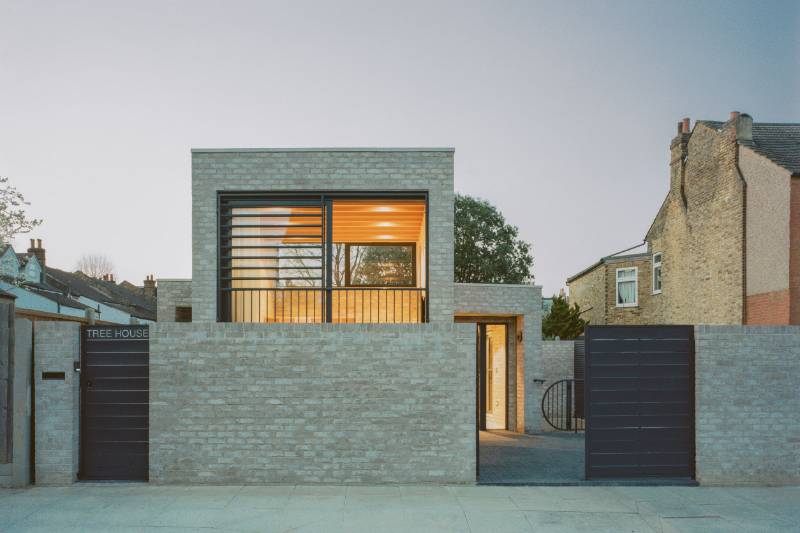 Fletcher Crane architects chooses Vandersanden brick for Tree House development