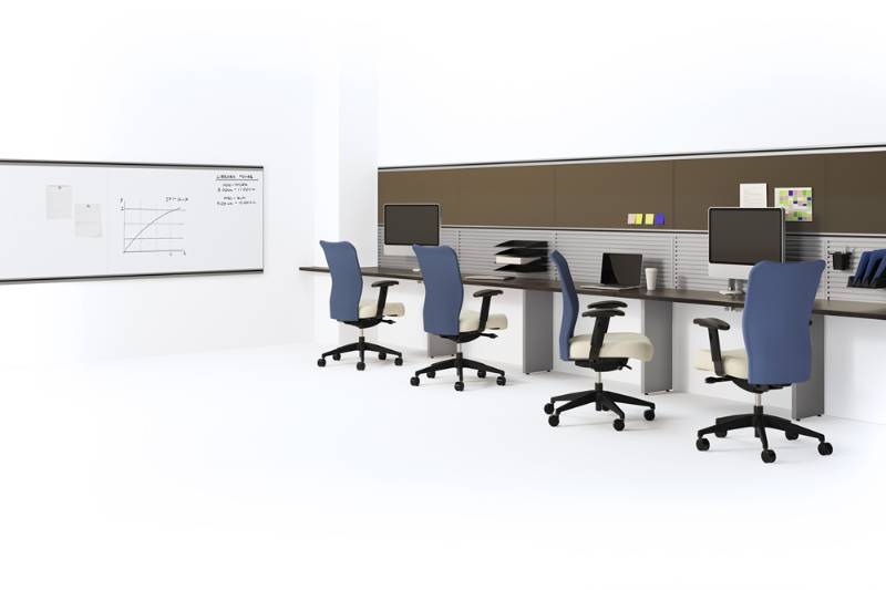 Traxx & Tiles - Whiteboard