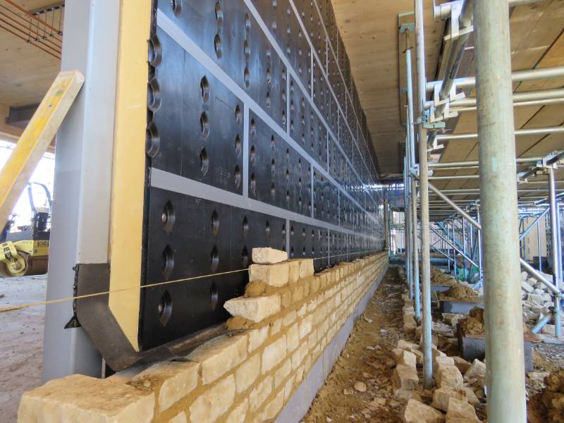 Masonry walling ancillary products