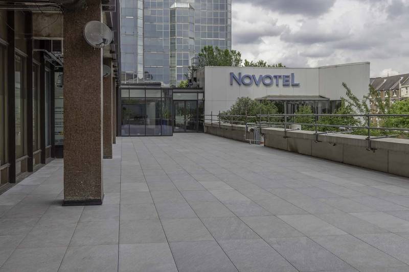 Novotel London West