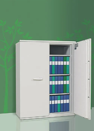 Fittings and fitted furniture