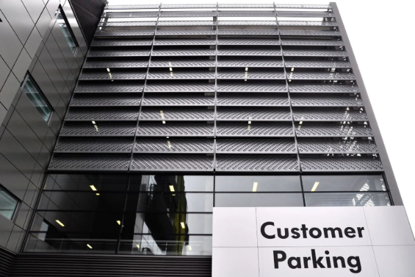 Hidden-Fix Brise Soleil System | Aerofoil | Infiniti®
