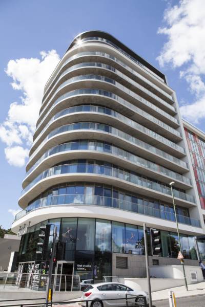 Curved Aluminium Fascia and Rainscreen Panels at Terrace Mount, Bournemouth