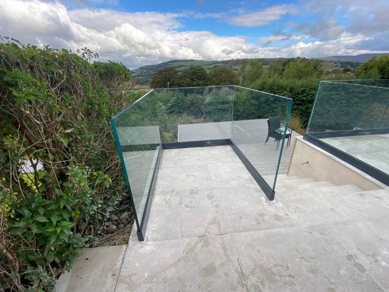 Aluminium Channel Slim - Aluminium Frameless Balustrades