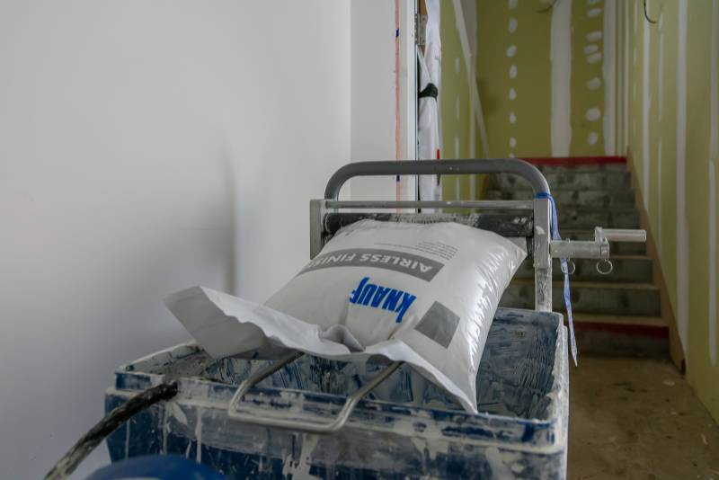 Knauf Airless provides speed and quality for hospital expansion