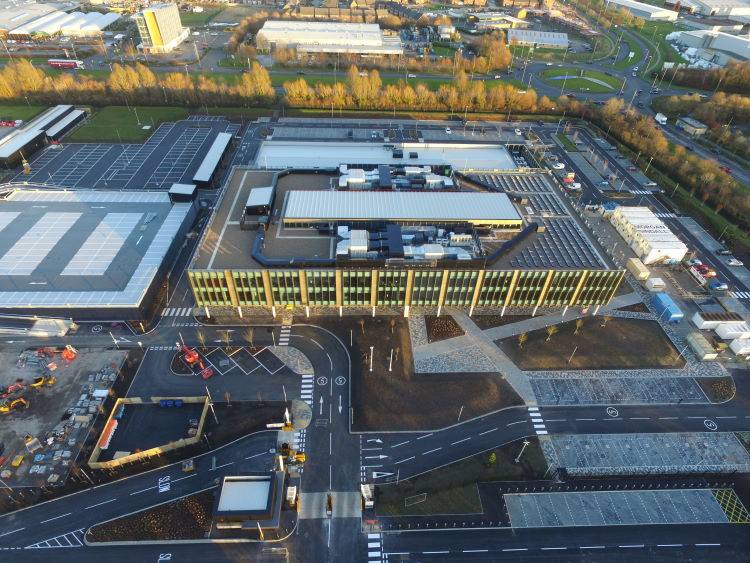 Long lasting car park surface for police centre