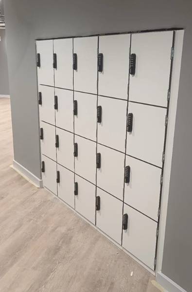 Laminate Lockers at Temple point