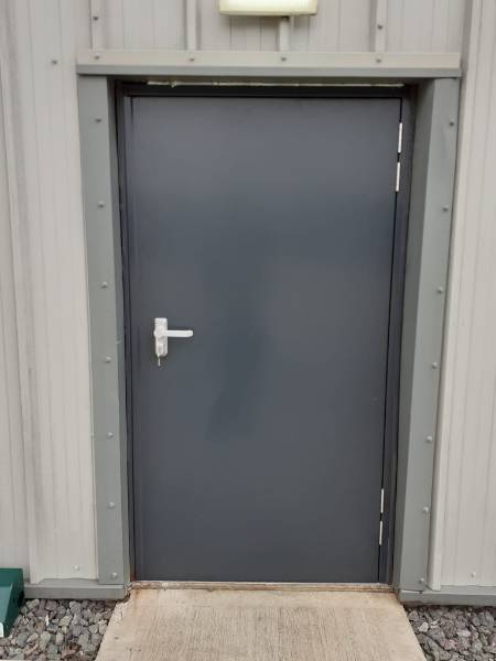 Replacing Doors in parcel warehouse