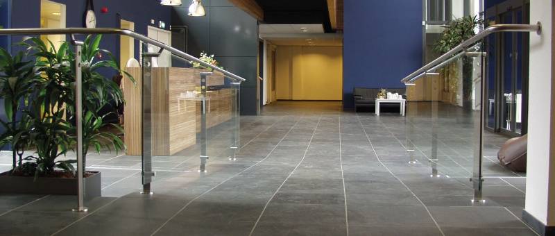 d line Spigot Fixing - Baluster system