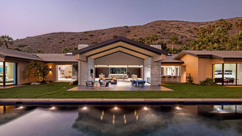 Accoya Cladding Powers Sustainable Luxury in Malibu Zero Carbon Home