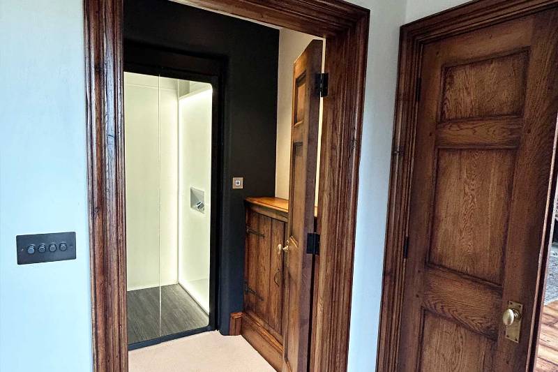 Aritco HomeLift - Blending the Modern into The Traditional