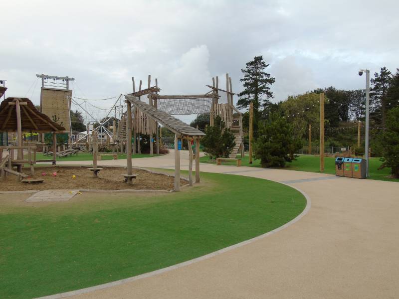 Coloured asphalt for large holiday park