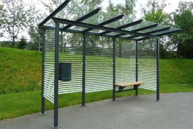 Ainsley Waiting Shelter