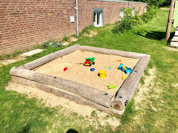 Utomhusutrustning och möbler