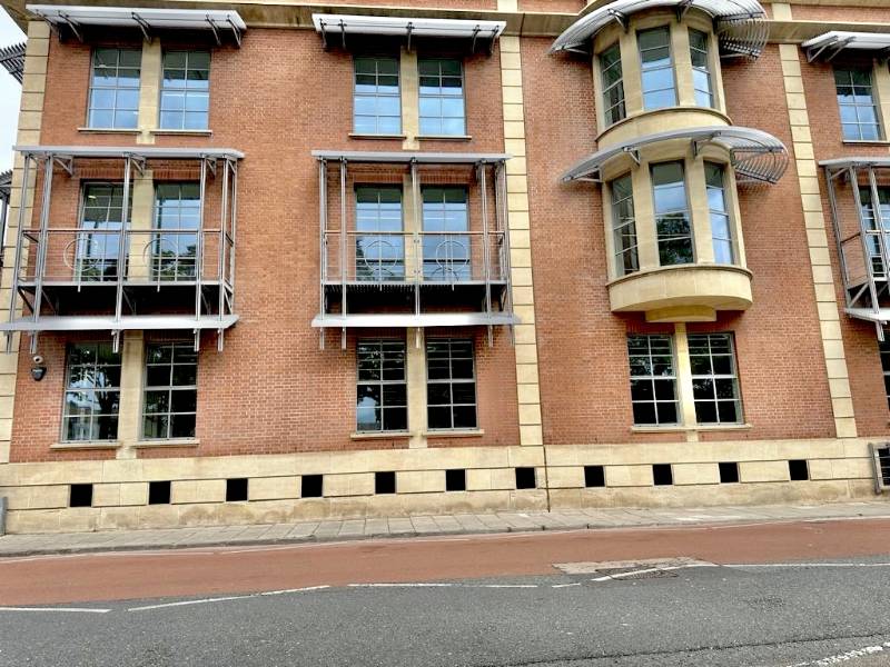 Reynaers SlimLine 38 windows  - Queens Quay, 33-35 Queen Square, Bristol