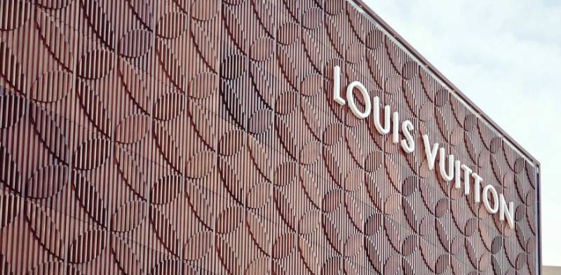 Accoya Wood Used to Re-create Iconic Louis Vuitton Quatrefoil Design