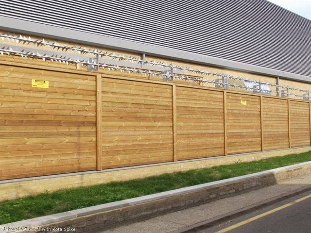 Wood close boarded fencing systems