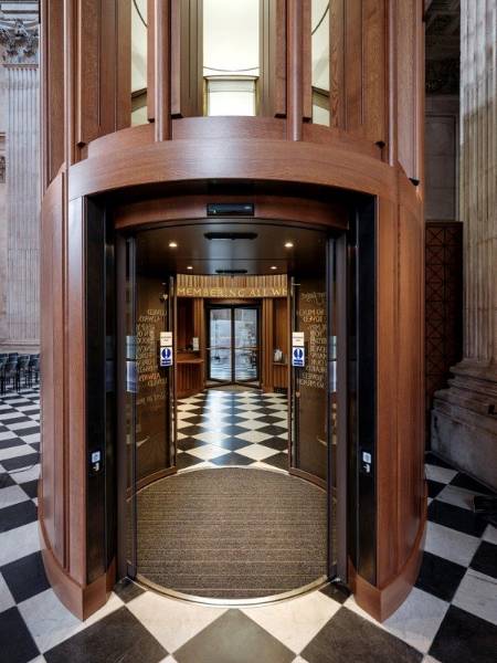 GEZE doors installed to memorial at St Paul's Cathedral