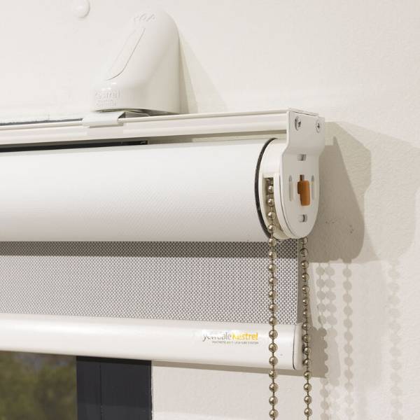 YewdaleKestrel® KR20 Anti-Ligature Roller Blind with Sidewinder Mechanism