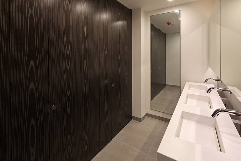 Alto Cubicles -&nbsp;Accessible Cubicle - Toilet or changing cubicle