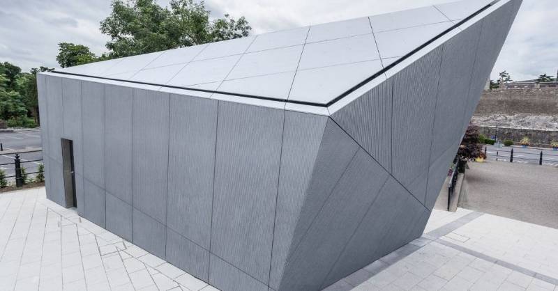 EQUITONE [linea] creates beautiful facade for abstract facility outside Cahir Castle Ireland