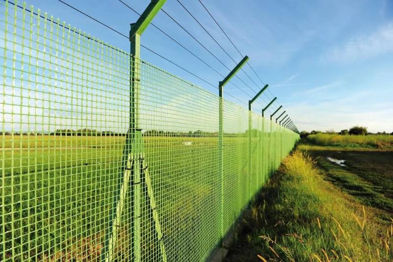 Post, wire and mesh fence systems