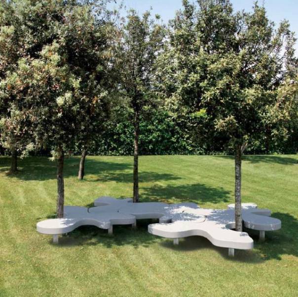 Natural Puzzle Bench