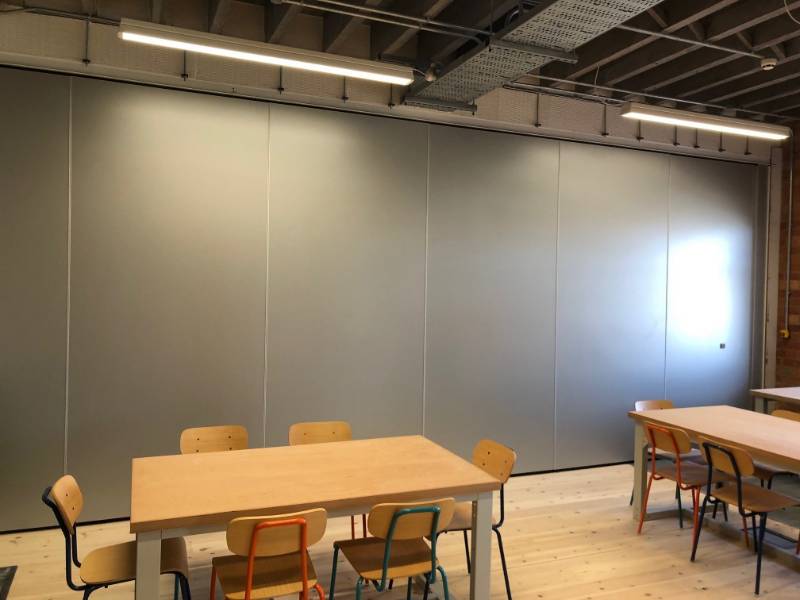 MG100 Art & Heritage Training Space - Single Point Movable Acoustic Wall