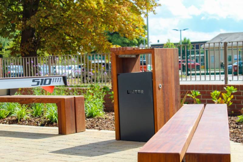 Deacon Litter Bin