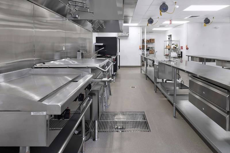Altro Stronghold 30 elevates kitchen safety