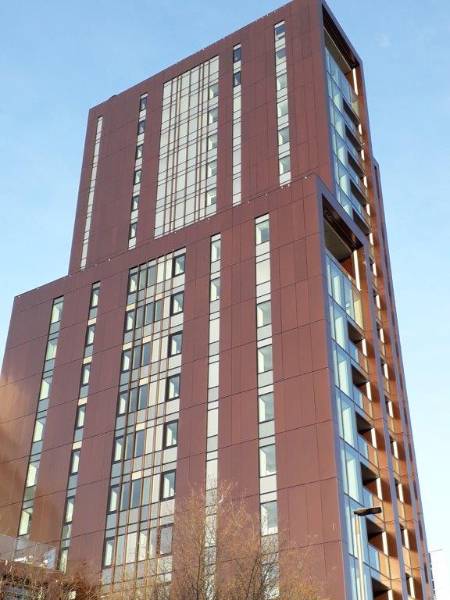 Bronze Wandsworth, Buckhold Road