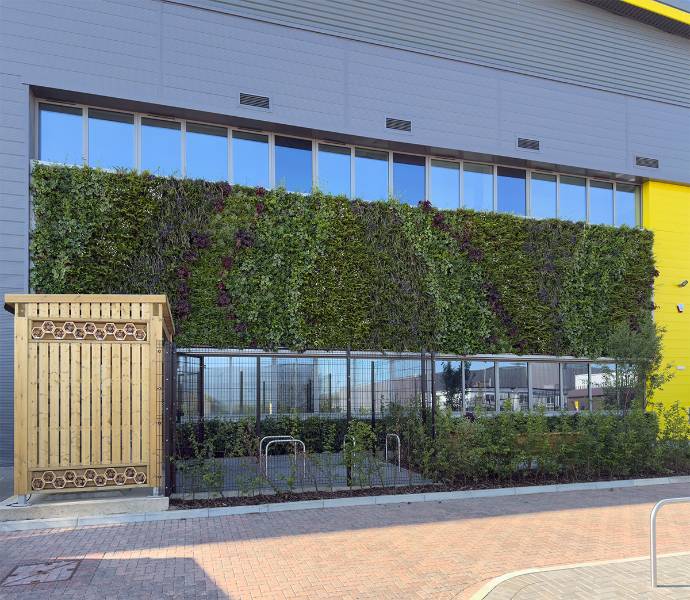 Award winning warehouse living wall, CR1 Croydon