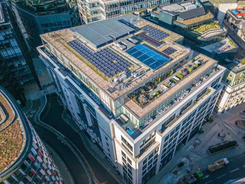 The Old Bailey - Transformation of terrace areas across three floors of an occupied building