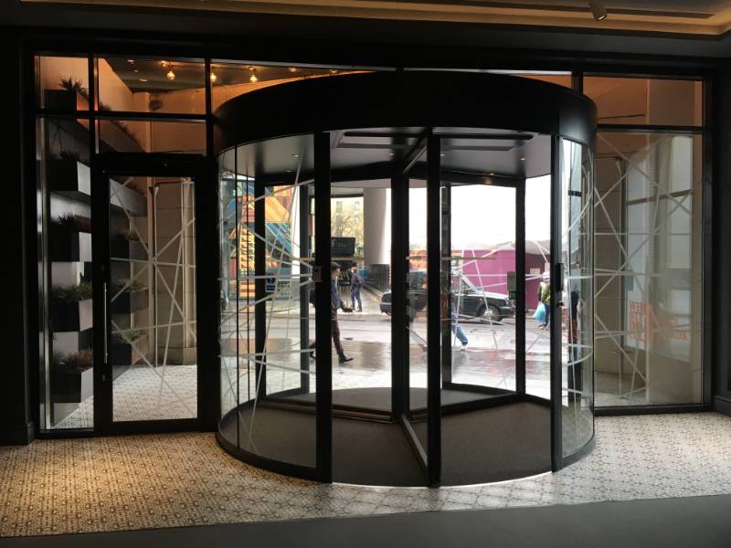ASSA ABLOY revolving door provides sustainable solution to Andaz London Liverpool Street Hotel